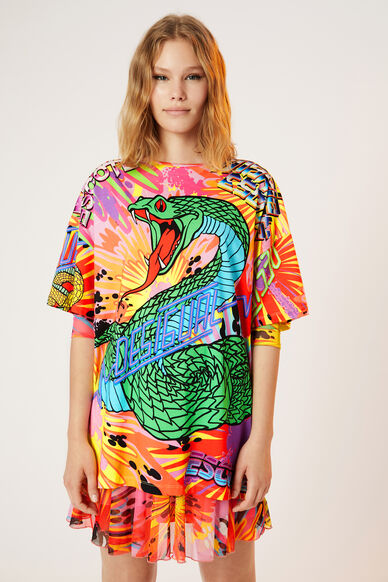 Camisetas como esta y otras de María Escoté puedes encontrar en el catálogo de Desigual.