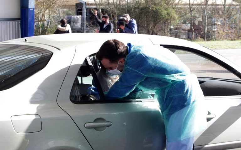 Más de 395.000 vascos han completado la pauta de vacunación