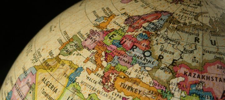 ¿Qué pasa si debo hacer la declaración de la renta y estoy fuera de España?