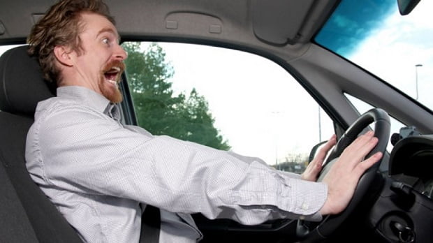 Cómo frenar un coche si te has quedado sin frenos 1 ¿Cómo saber cuándo los frenos del coche andan mal?