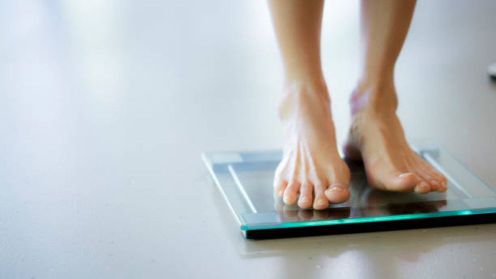 Cómo debes pesarte para saber tu peso de verdad 1 ¿Cómo pesarte correctamente para saber tu peso real y sin error?