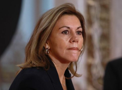 El juez imputa a Cospedal y a su marido por presunto espionaje en la 'Operación Kitchen' El juez imputa a Cospedal y a su marido por presunto espionaje en la 'Operación Kitchen'