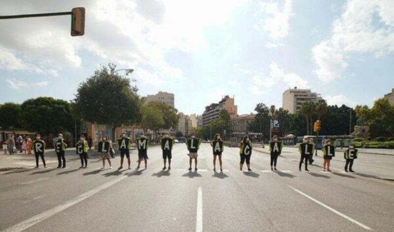 Greenpeace y grupos ecologistas  celebran el Día Mundial del Medioambiente