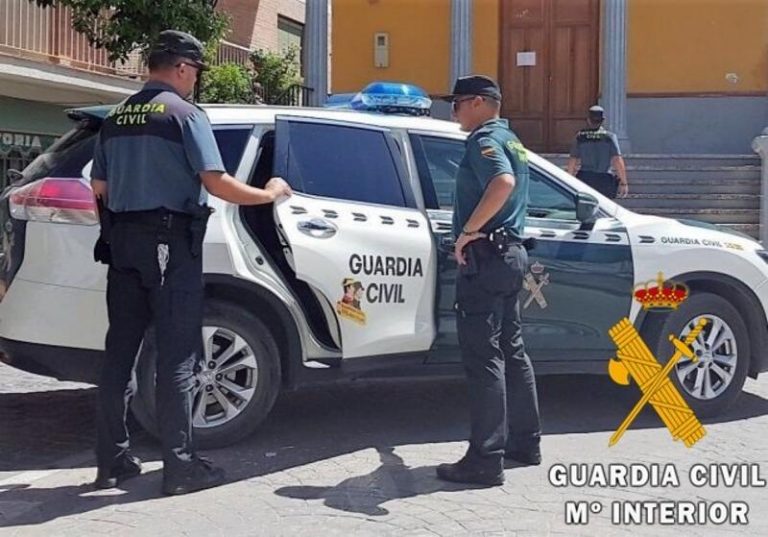 La Guardia Civil investiga la muerte violenta de una mujer en Roquetas de Mar
