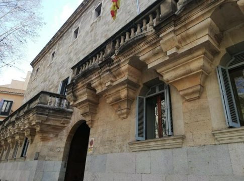 A juicio por abusos sexuales A juicio por abusos sexuales