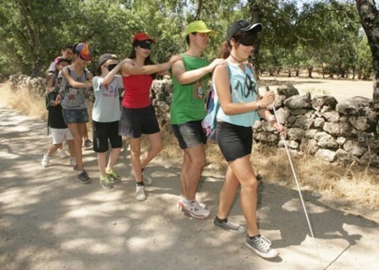 ONG ponen en marcha sus campamentos de verano para apoyar a casi 3.000 niños en riesgo de  exclusión