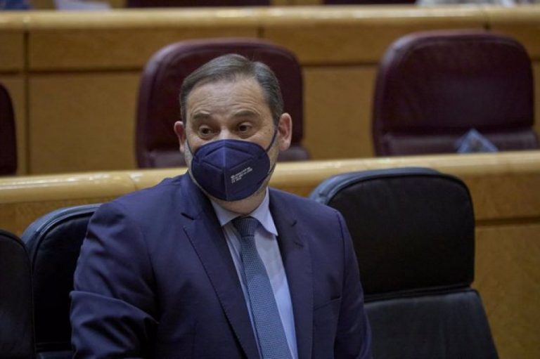 Ábalos dice que se está trabajando para frenar las subidas abusivas del alquiler