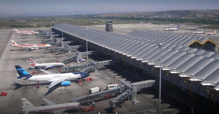 Aena renueva una de las pistas del aeropuerto Adolfo Suárez Madrid-Barajas