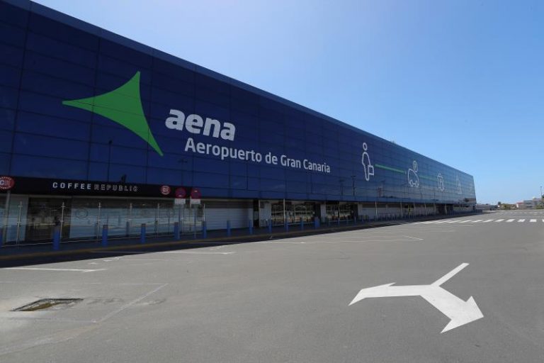 Aena licita la gestión de los aparcamientos de 34 aeropuertos por 82 millones