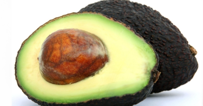 Aguacate: esta es la cantidad que debes echarle a tu ensalada para aportarle proteínas