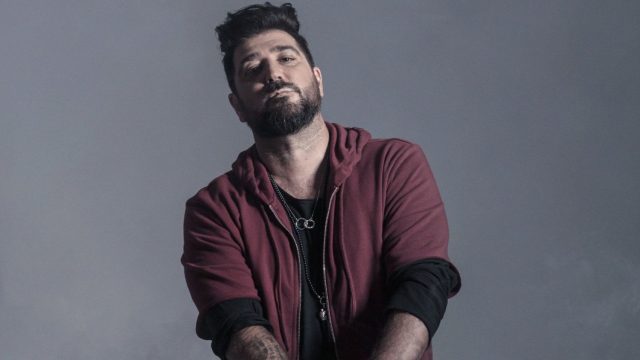 Antonio Orozco en 'Que Me Busquen Por Dentro' para la película "El Cover" 3 Antonio Orozco que me busquen por dentro