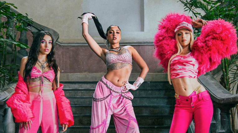 Bad Gyal y María Becerra con Mariah Angeliq en 'BOBO'