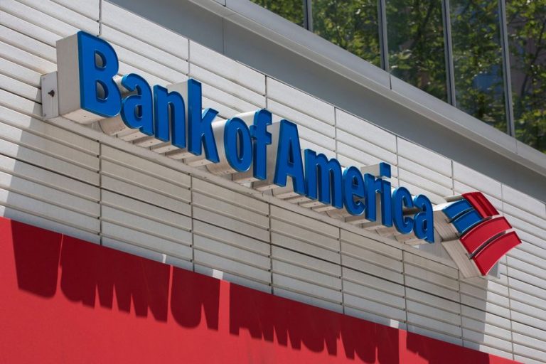 Bank of America prevé la vuelta a la oficina en septiembre de sus empleados vacunados