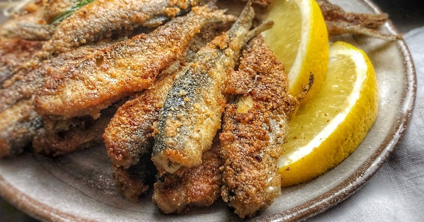 Boquerones fritos: así debes echarlos a la sartén para que queden perfectos