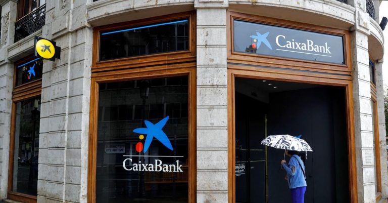 CaixaBank rebaja los despidos a 7.605 con 686 recolocaciones internas