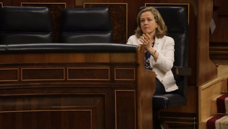 Calviño confía en recibir en julio el primer desembolso de 9.000 millones de los fondos europeos