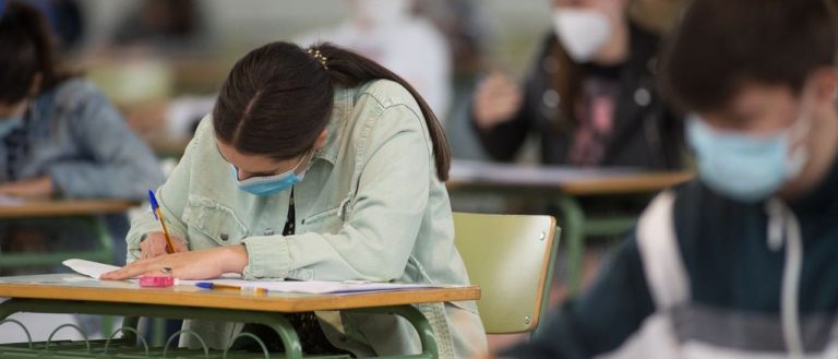 Canarias reduce alumnos por aula en todos los niveles