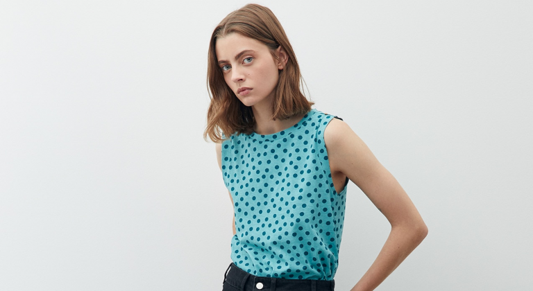 Sfera: La camiseta de tirantes de Sfera por 4,99 euros que ha sido un pelotazo