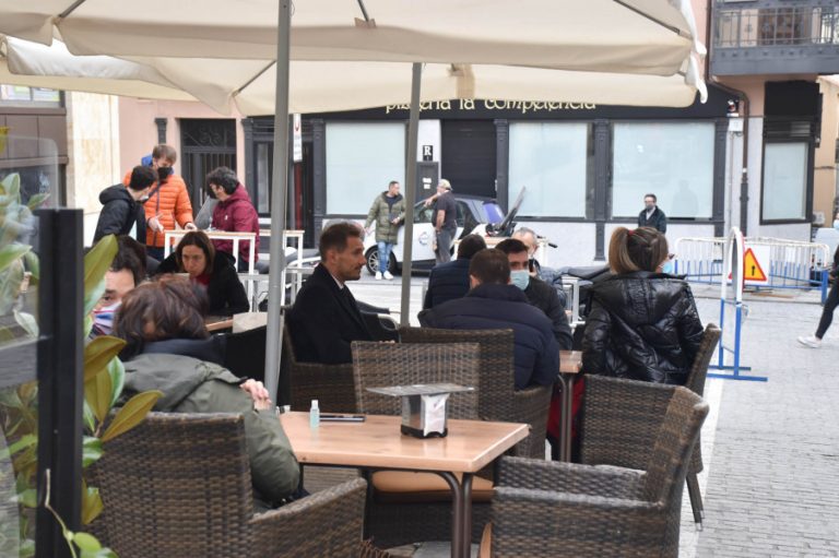 Castilla y León baja a nivel 2 pero con barras cerradas en hostelería