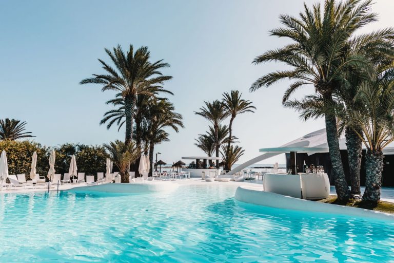 Collados Beach: Un oasis al final de La Manga