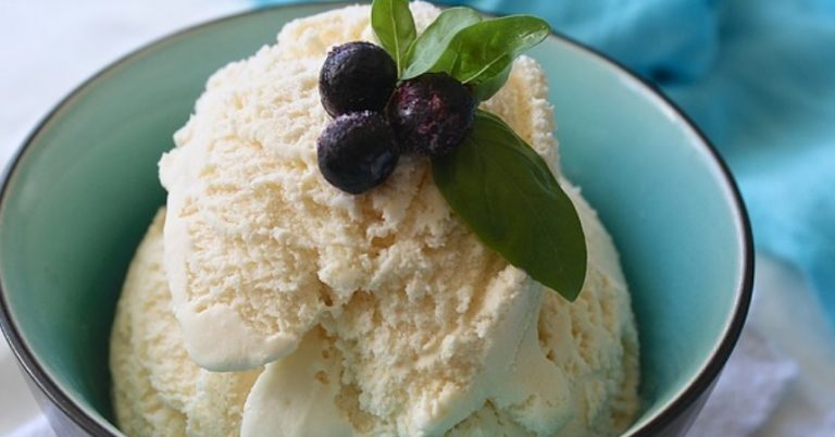 Cómo hacer un helado de vainilla casero en solo 10 minutos