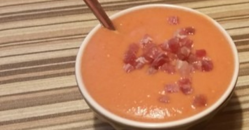 Cómo hacer y qué lleva el salmorejo de manzana