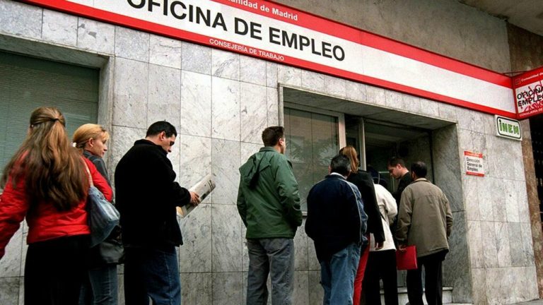 El desempleo de la población cualificada crece un 10% por el Covid