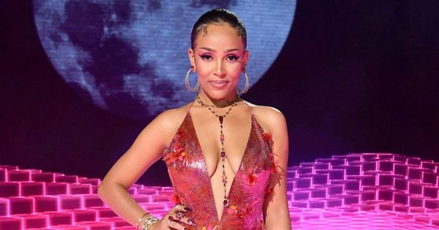 Doja Cat > Planet her