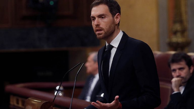 UPN acusa a Sánchez de ser 