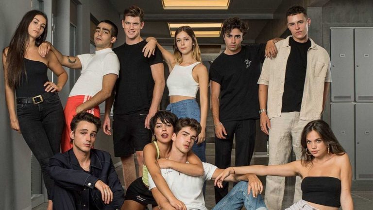 Élite: actores que han renovado para la temporada 5 y nuevos fichajes