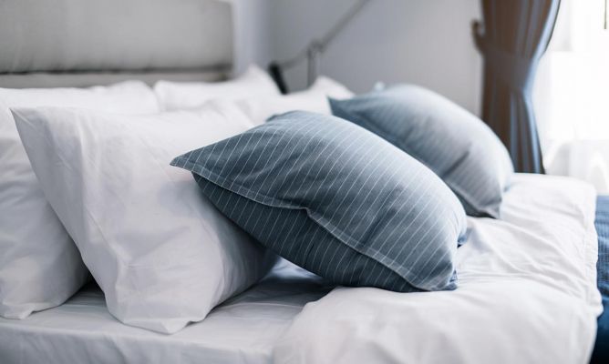 Este es el motivo por el que debes lavar la funda de la almohada todas las semanas