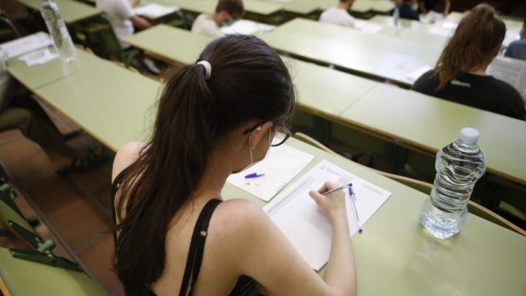 Un total de 6.641 estudiantes comienzan el próximo martes la EvAU en Aragón