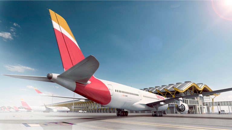 Iberia, primera aerolínea europea en entrenar a sus pilotos con el nuevo modelo EBT