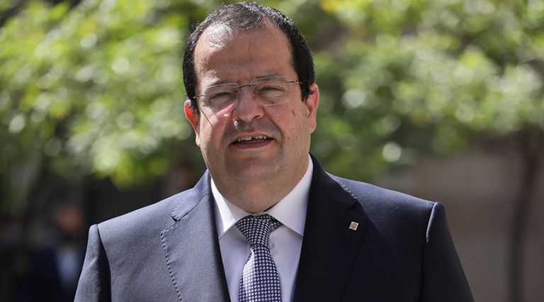 Consejero de Interior catalán señala a los grandes tenedores como uno de los responsables del problema de la vivienda