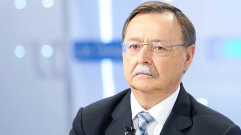 Vivas cifra en 3.000 los marroquíes que siguen en Ceuta un mes después de la avalancha