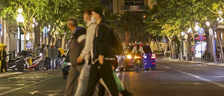 La Comunitat Valenciana levantará el martes el toque de queda