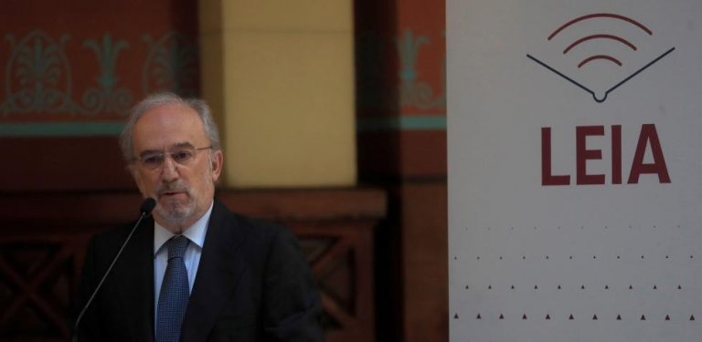 La RAE plantea dar certificados del buen uso del español a las máquinas