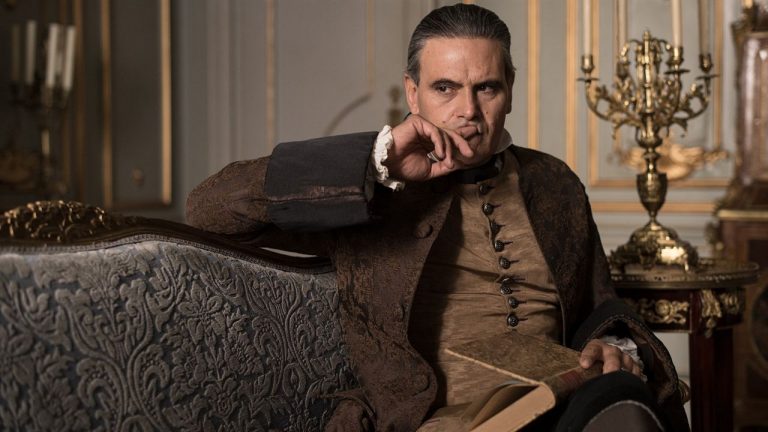 Roberto Enríquez: ¿En qué series ha salido antes de La Cocinera de Castamar?