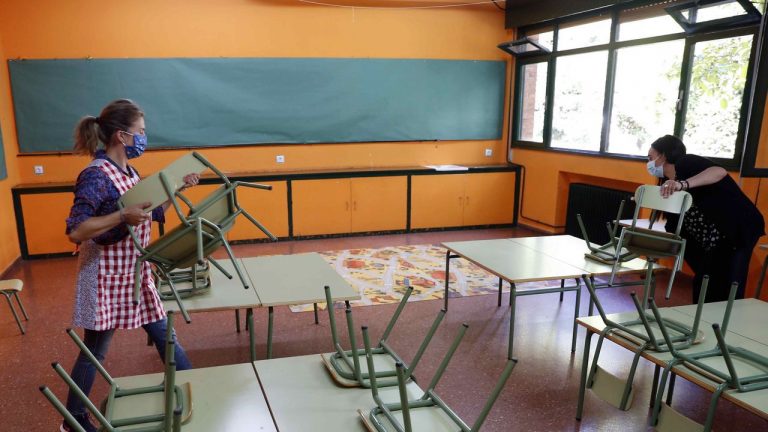 La comunidad educativa asturiana registró 90 positivos la última semana
