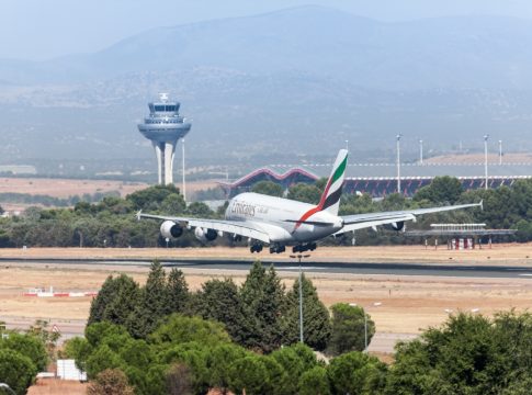 La llegada de pasajeros aéreos internacionales creció un 71% en mayo