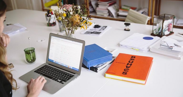 La mitad de escritores y traductores han cancelado sus contratos por la pandemia