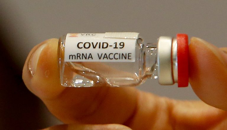 La vacuna de mRNA contra la COVID-19 de IQS alcanza la fase preclínica