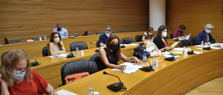 Las Cortes valencianas votarán el fomento de la jornada laboral de 32 horas