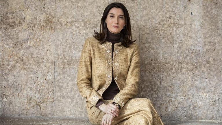 La presidenta del Senado anula la enmienda que rebaja el IVA de las peluquerías