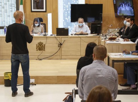 Los profesores acusados tras la muerte del niño en Córdoba dicen que estuvieron vigilando