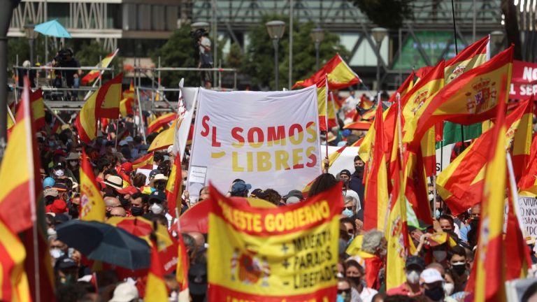 Multitudinaria manifestación en Colón contra los indultos