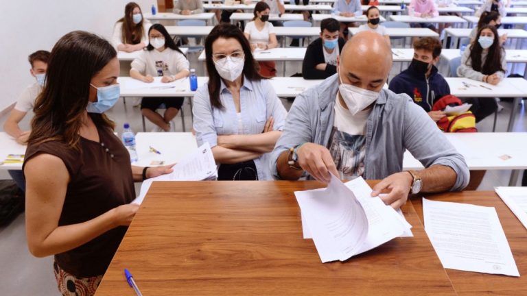 430 estudiantes de Navarra se examinan de la convocatoria extraordinaria de la EVAU