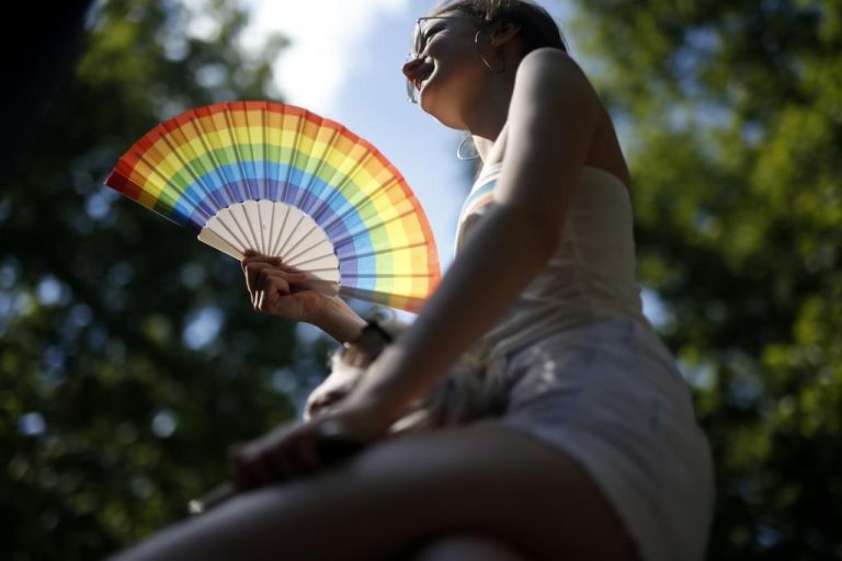 Activistas y no políticos encabezarán la marcha del Orgullo en Madrid