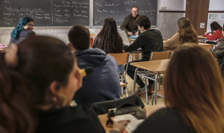 Padres, centros y estudiantes piden más recursos para la educación pública