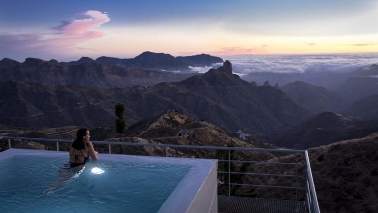 Paradores lanza sus ofertas para el verano con habitaciones desde 67 euros